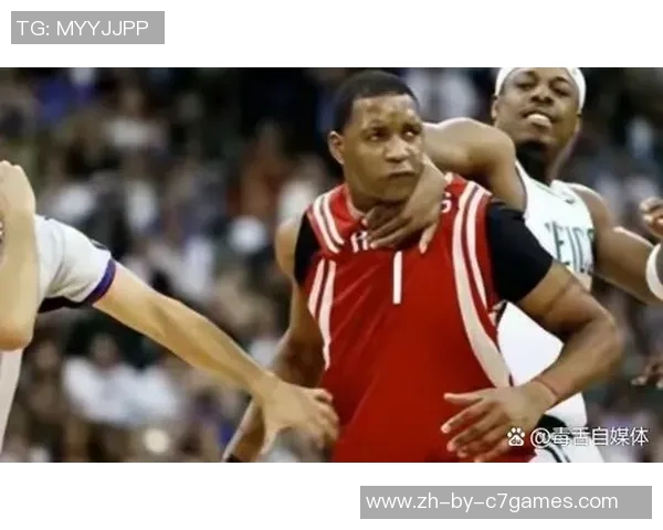 足球场上的冲突与激情:解析那些因打架而闻名的球星们的性格与争议 足球场上的冲突与激情:解析那些因打架而闻名的球星们的性格与争议